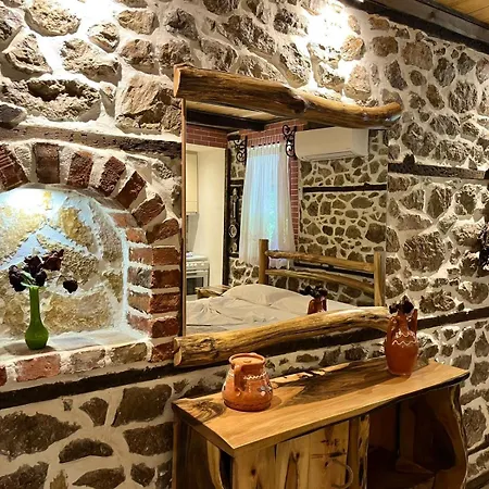 Vechia Mitllari Vendégház *