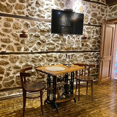 Vechia Mitllari * Tushemisht